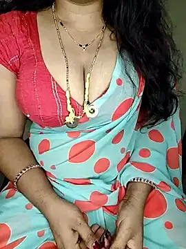 Snapshot of shreyareddy99 chatting on May 2, 3:28 pm shreyareddy99 online show from May 2, 3:28 pm