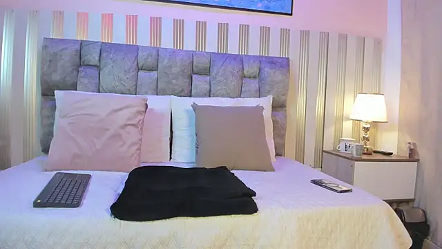 Scarlett  lace online show from November 6, 11:33 am