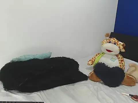 EmmilyConnor online show from March 13, 2:12 pm