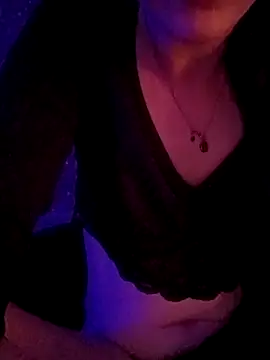 Heavenlyangelforever online show from December 21, 5:47 am