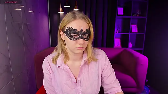 Liana Ln online show from January 19, 3:16 pm