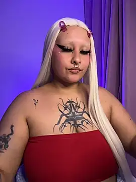 pinkbaddie777 online show from April 4, 4:22 am