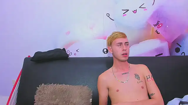 In my room anything goes online show from December 1, 4:17 am