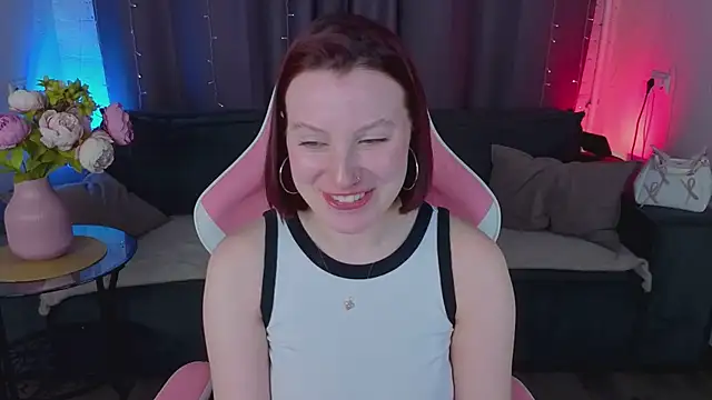 Snapshot of Elise_Dream chatting on November 1, 3:58 pm Elise Dream online show from November 1, 3:58 pm