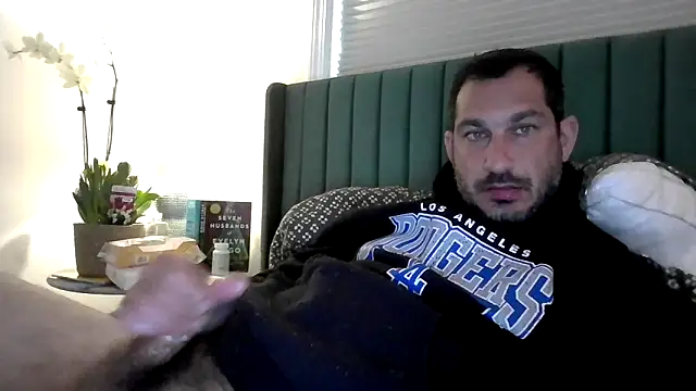 Snapshot of ckraiders84 chatting on May 4, 5:31 pm ckraiders84 online show from May 4, 5:31 pm