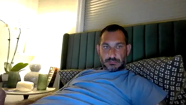Snapshot of ckraiders84 chatting on May 31, 3:47 am ckraiders84 online show from May 31, 3:47 am
