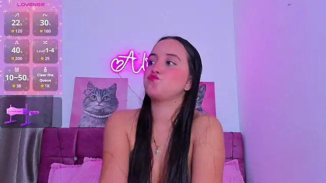 alissonsweet18 online show from May 15, 1:07 pm