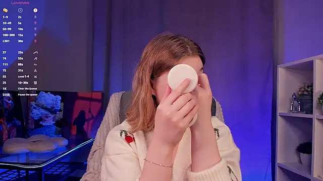 NicoletteTegeler online show from October 31, 8:04 am