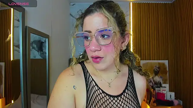 OSNAKELLER online show from April 15, 3:02 am