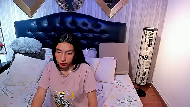 shirley sweet  online show from October 30, 7:58 pm