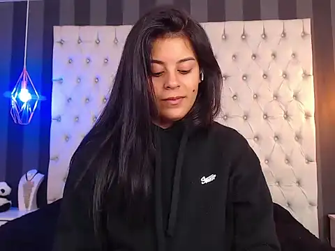 Camile Petite online show from November 5, 7:36 pm