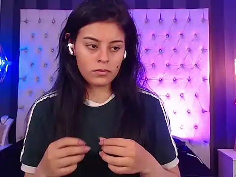 Camile Petite online show from November 10, 7:46 pm