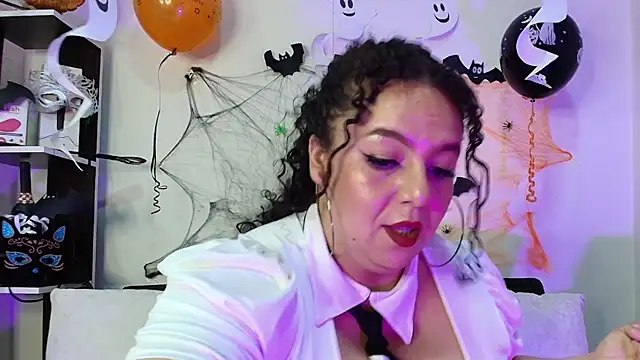 Natasha Amber online show from October 31, 3:02 pm