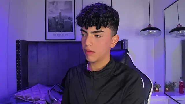 Niick Twiink online show from November 5, 8:20 pm