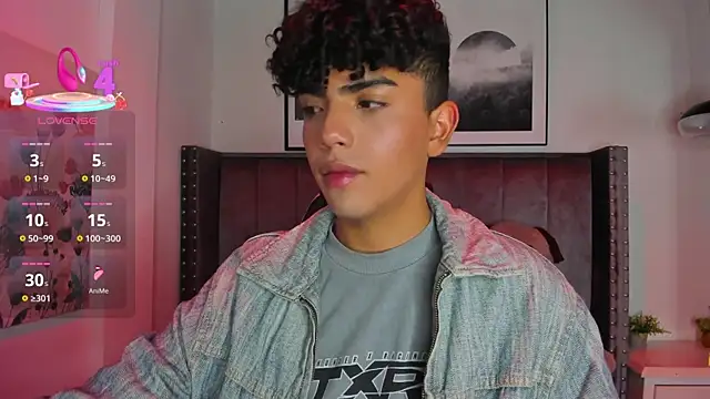 Niick Twiink online show from December 3, 7:56 pm