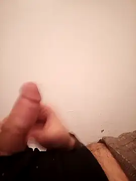 Snapshot of Fa7l1995 chatting on December 23, 12:52 am Fa7l1995 online show from December 23, 12:52 am