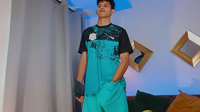 KamiSuarez online show from February 2, 6:39 pm