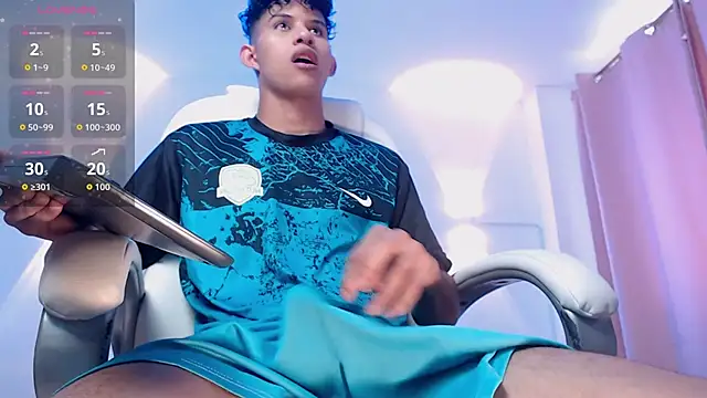 KamiSuarez online show from March 6, 6:26 pm