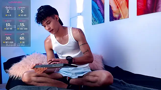 KamiSuarez online show from April 22, 6:31 pm