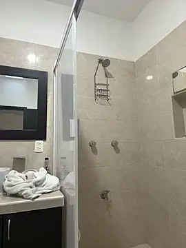 scarlethsb33 online show from March 2, 11:00 pm