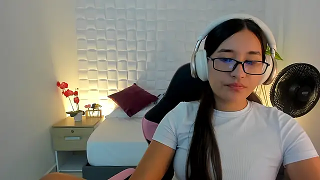 victoria 243 online show from February 18, 4:08 am