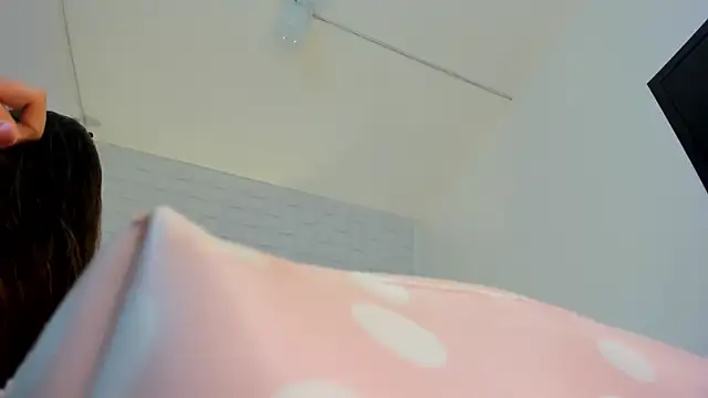 victoria 243 online show from February 26, 4:44 am