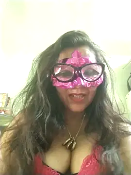 Snapshot of LOVE__RANI chatting on November 2, 6:21 pm LOVE  RANI online show from November 2, 6:21 pm