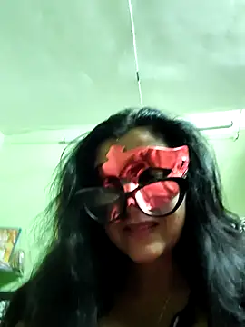 LOVE  RANI online show from April 7, 7:14 pm