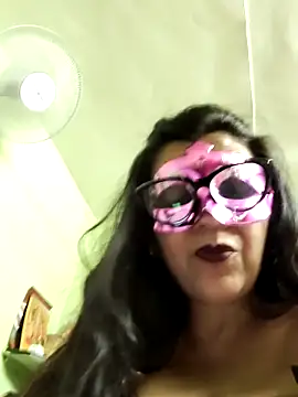 Snapshot of LOVE__RANI chatting on June 14, 6:54 pm LOVE RANI online show from June 14, 6:54 pm