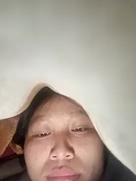 yoyo-mi online show from November 12, 2:01 am