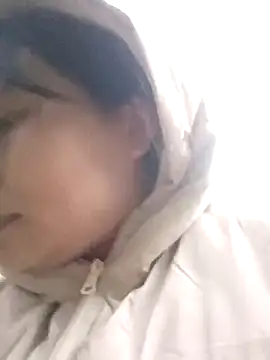 yoyo-mi online show from December 2, 10:20 am