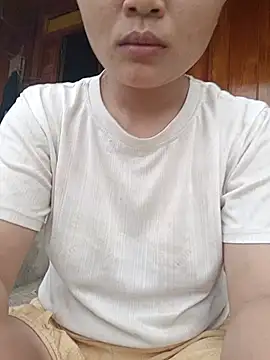 Snapshot of yoyo-mi chatting on June 22, 9:17 am yoyo-mi online show from June 22, 9:17 am
