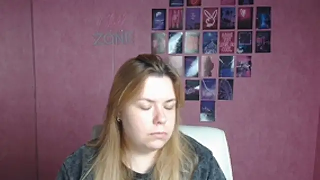 Snapshot of SusannaNight chatting on June 17, 5:21 am SusannaNight online show from June 17, 5:21 am