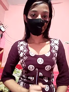 Green LaDY66 online show from April 9, 12:32 pm