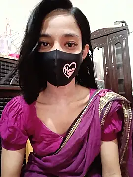 Green LaDY66 online show from June 11, 11:19 am