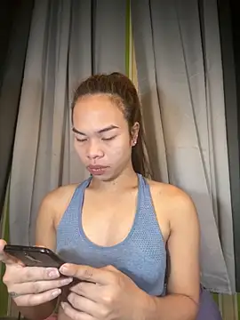 kierra fox online show from November 7, 5:40 am