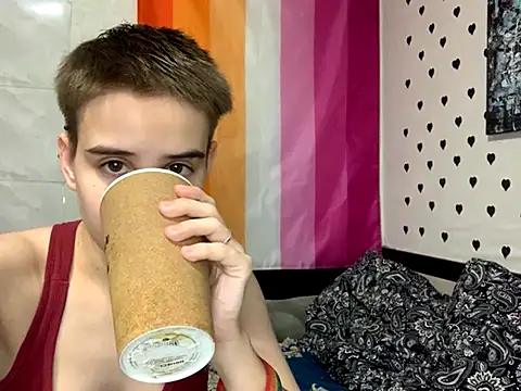 Kim Ray online show from October 31, 2:07 pm