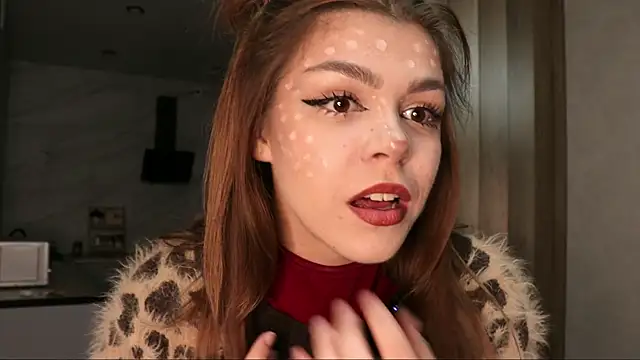 lilypuw online show from October 31, 3:57 pm