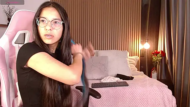 Skay bluee online show from November 22, 12:26 pm