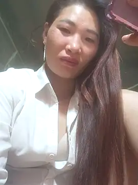 Snapshot of HGiasexy69 chatting on May 5, 11:02 pm HGiasexy69 online show from May 5, 11:02 pm