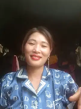 Snapshot of HGiasexy69 chatting on June 4, 3:12 am HGiasexy69 online show from June 4, 3:12 am