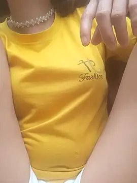 Snapshot of HGiasexy69 chatting on July 2, 7:03 am HGiasexy69 online show from July 2, 7:03 am