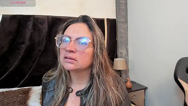 Lady Lure online show from January 10, 12:40 pm