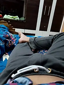 aksahoo2525 online show from November 11, 5:46 pm