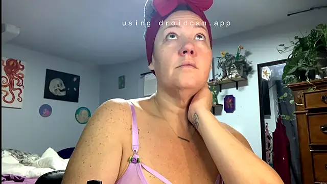 Snapshot of kristallic chatting on February 22, 4:16 pm kristallic online show from February 22, 4:16 pm