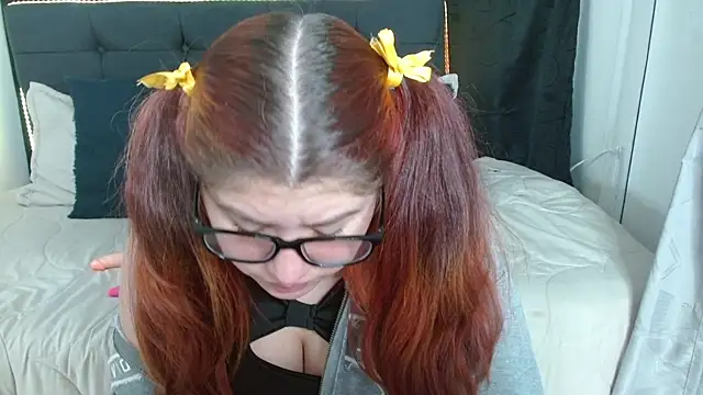 Snapshot of Alexaa_xx chatting on November 21, 2:10 am Alexaa xx online show from November 21, 2:10 am