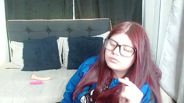 Snapshot of Alexaa_xx chatting on November 22, 2:10 am Alexaa xx online show from November 22, 2:10 am