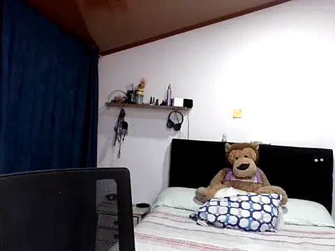 KendallTwisTx online show from December 4, 4:11 am