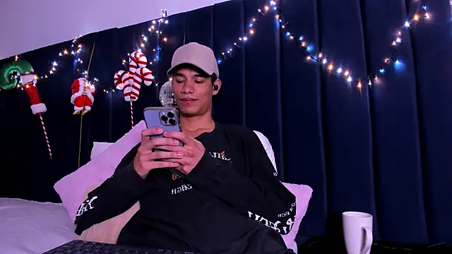 michael vidal online show from December 5, 3:59 am