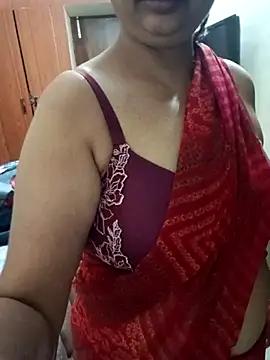 Snapshot of Naughty-Nancy chatting on December 15, 9:57 am Naughty-Nancy online show from December 15, 9:57 am